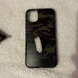 Loopy camo iPhone 11 case